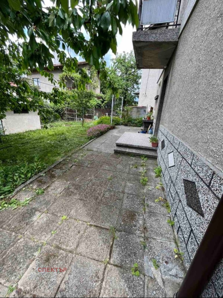 Продава КЪЩА, гр. Перник, Могиличе, снимка 3 - Къщи - 53429379