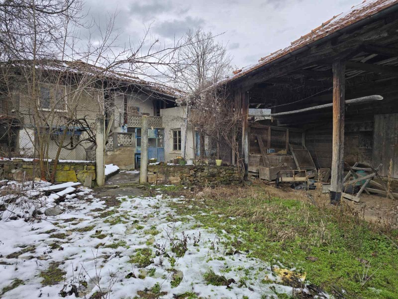 Продава КЪЩА, с. Пчелище, област Велико Търново, снимка 5 - Къщи - 53439729