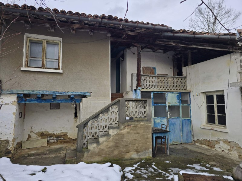 Продава КЪЩА, с. Пчелище, област Велико Търново