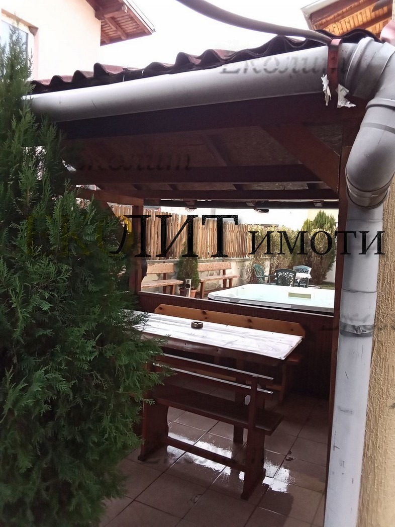 Продава КЪЩА, с. Баня, област Благоевград, снимка 2 - Къщи - 53646781