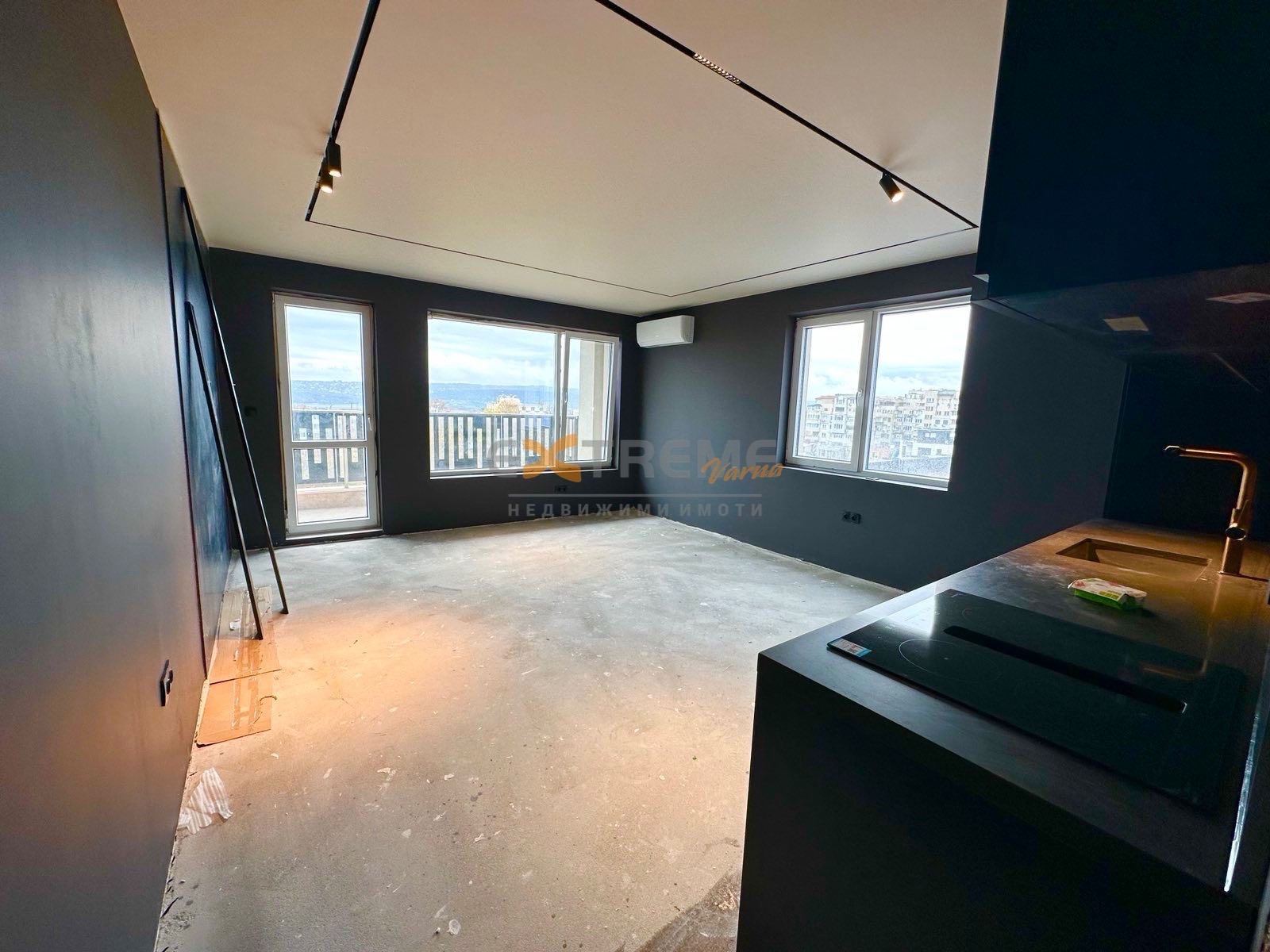 Продава 3-СТАЕН, гр. Варна, Централна поща, снимка 2 - Апартаменти - 52468336