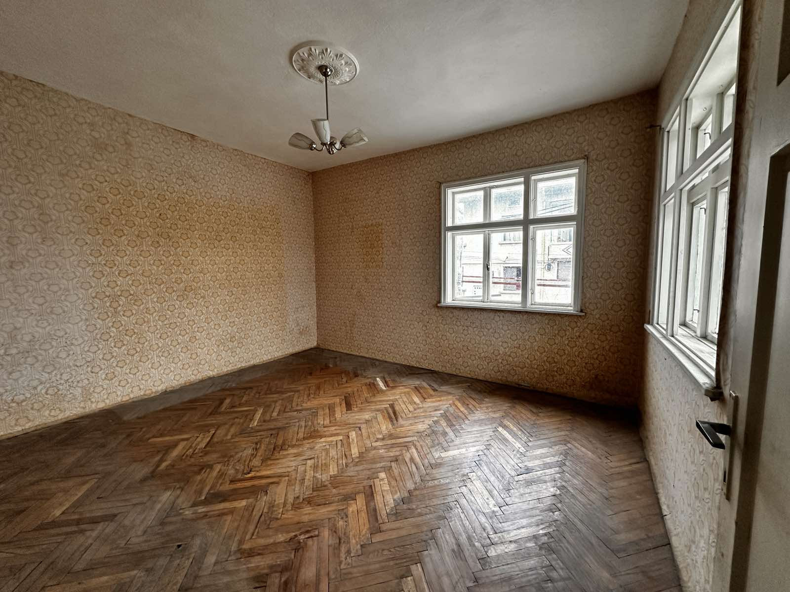 Продава ЕТАЖ ОТ КЪЩА | Imot.bg — изображение 2