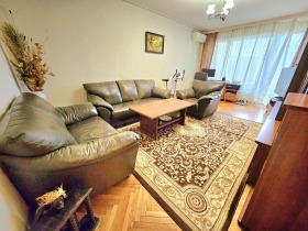 Обява продава 3-стаен, град София, Младост 4