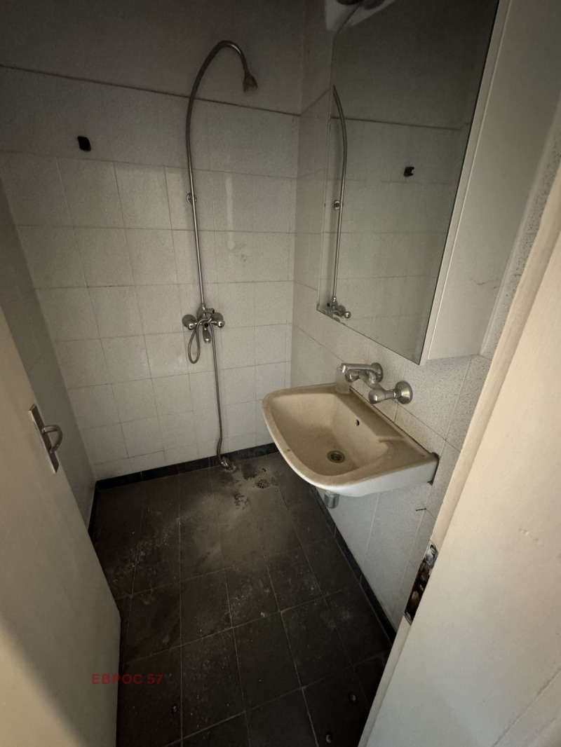 Продава  4-стаен град Пловдив , Център , 85 кв.м | 57662728 - изображение [13]