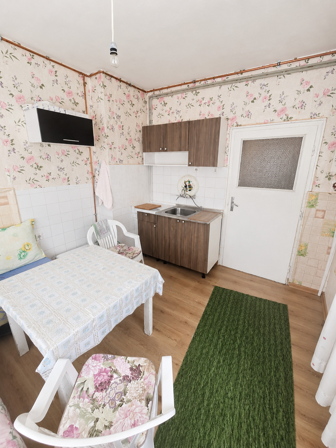 Продава ЕТАЖ ОТ КЪЩА, гр. Кюстендил, Център, снимка 6 - Етаж от къща - 55419700