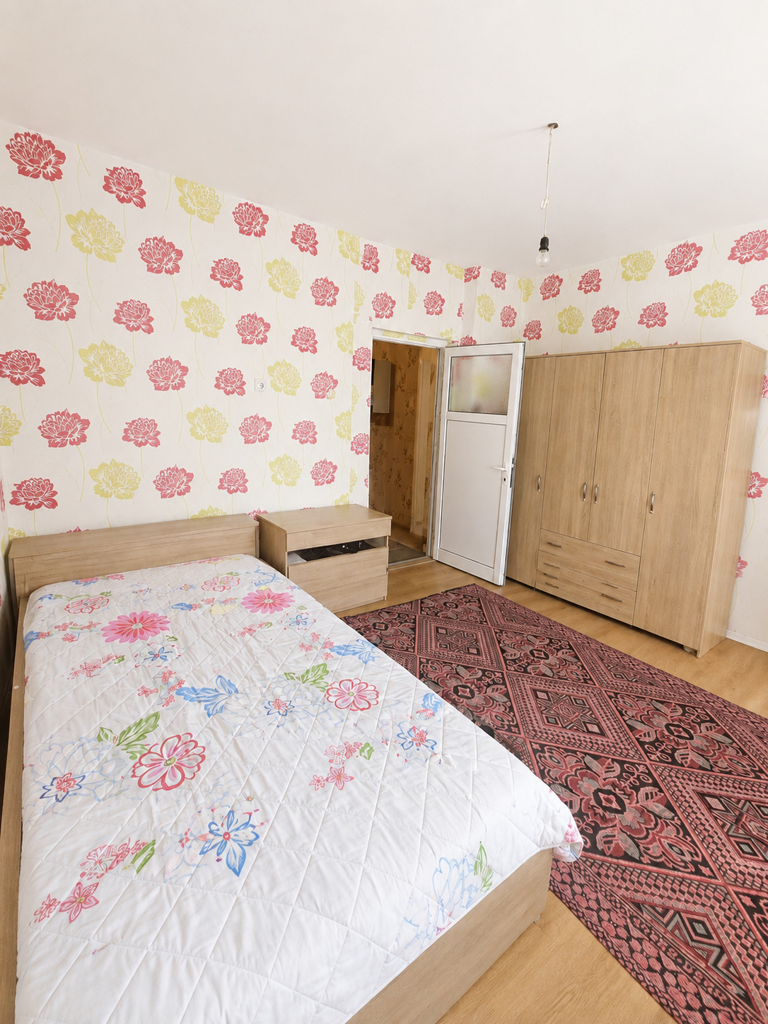 Продава ЕТАЖ ОТ КЪЩА, гр. Кюстендил, Център, снимка 3 - Етаж от къща - 55419700