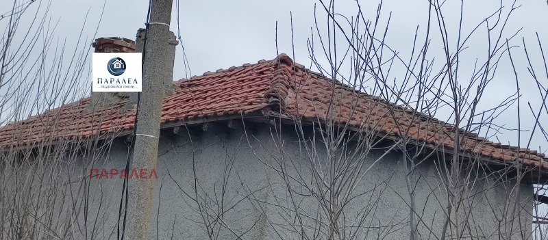 Продава КЪЩА в област Добрич, с. Владимирово - 110 кв.м / 14 000 € » 27 381.62 лв., ПАРАЛЕЛ
