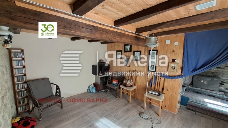 Продава КЪЩА, с. Петров дол, област Варна, снимка 4 - Къщи - 54060208