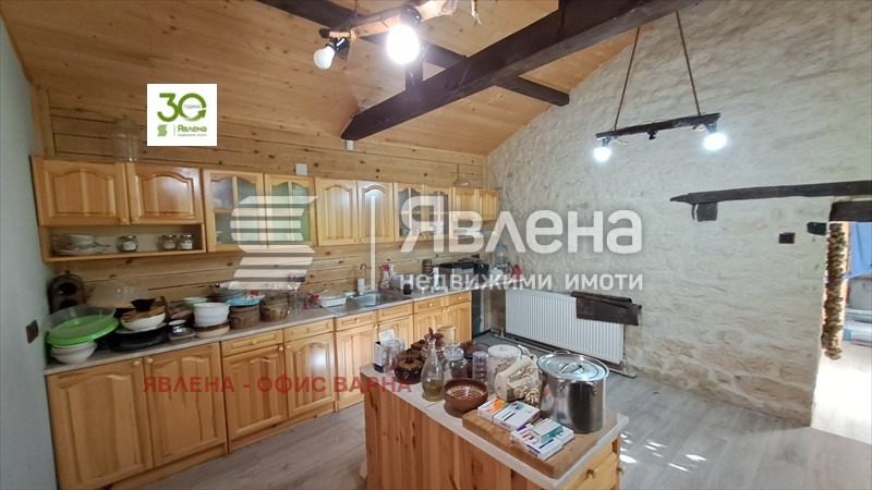Продава КЪЩА, с. Петров дол, област Варна, снимка 3 - Къщи - 54060208