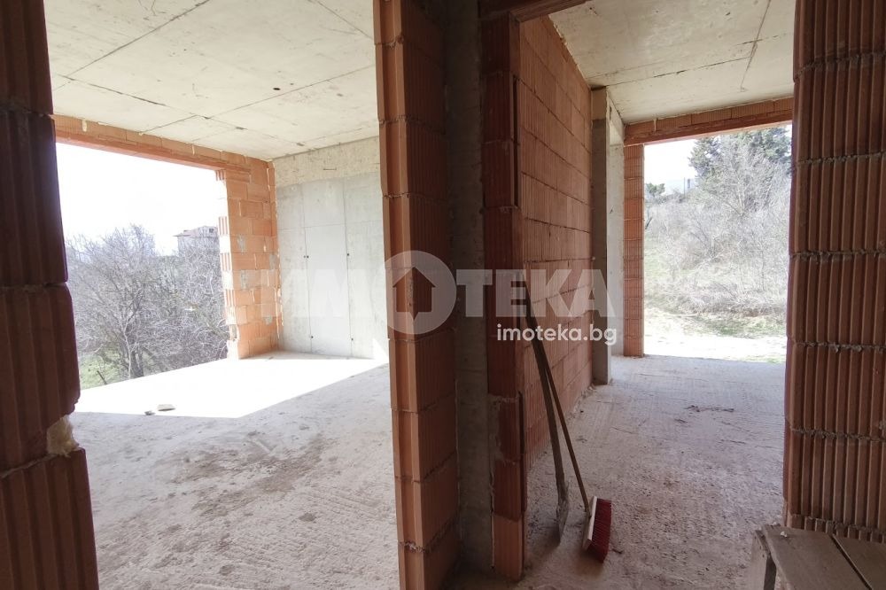 Продава 2-СТАЕН, гр. Варна, Изгрев, снимка 4 - Апартаменти - 53888846