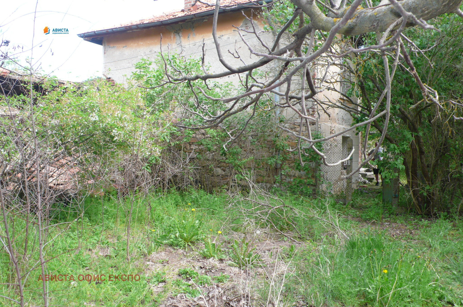 Продава КЪЩА, с. Гърло, област Перник, снимка 2 - Къщи - 50188948