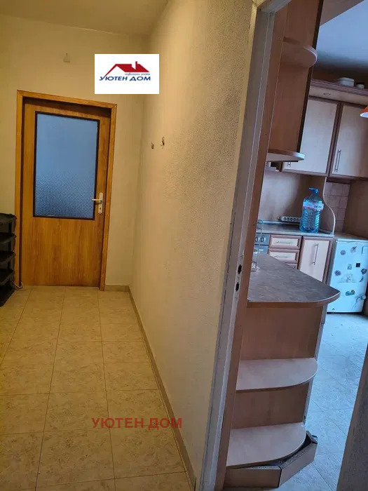 Продава 2-СТАЕН, гр. Шумен, Тракия, снимка 2 - Апартаменти - 54035785