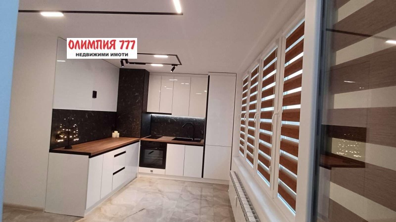 Продава 3-СТАЕН, гр. Плевен, Широк център, снимка 1 - Aпартаменти - 48689351