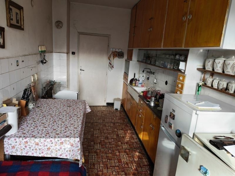 Продава 3-СТАЕН, гр. София, Красно село, снимка 2 - Апартаменти - 53202124