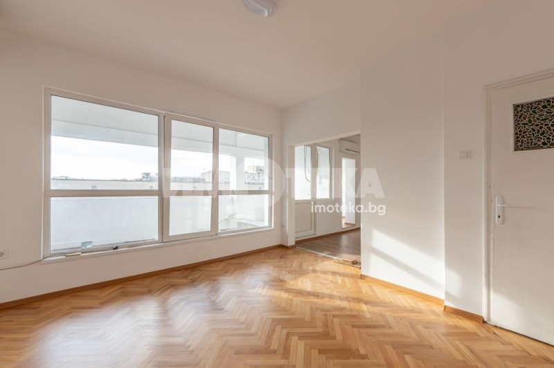 Продава МНОГОСТАЕН, гр. Варна, Център, снимка 10 - Апартаменти - 52491666