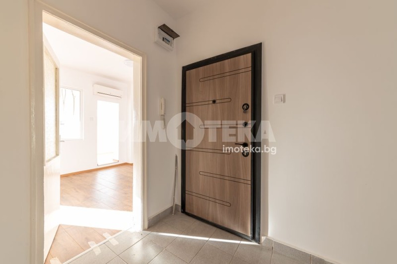 Продава МНОГОСТАЕН, гр. Варна, Център, снимка 12 - Апартаменти - 52491666