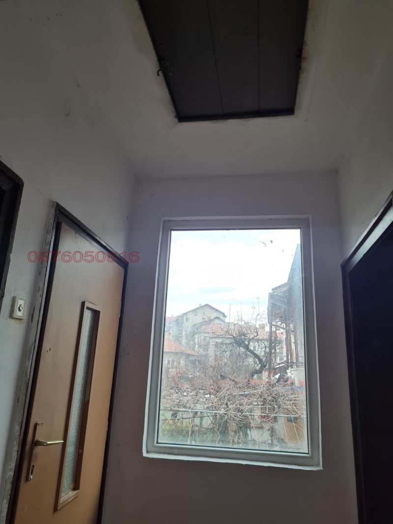 Продава ЕТАЖ ОТ КЪЩА, гр. Кюстендил, Център, снимка 5 - Етаж от къща - 52781090