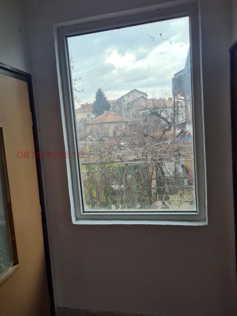 Продава ЕТАЖ ОТ КЪЩА, гр. Кюстендил, Център, снимка 13 - Етаж от къща - 52781090