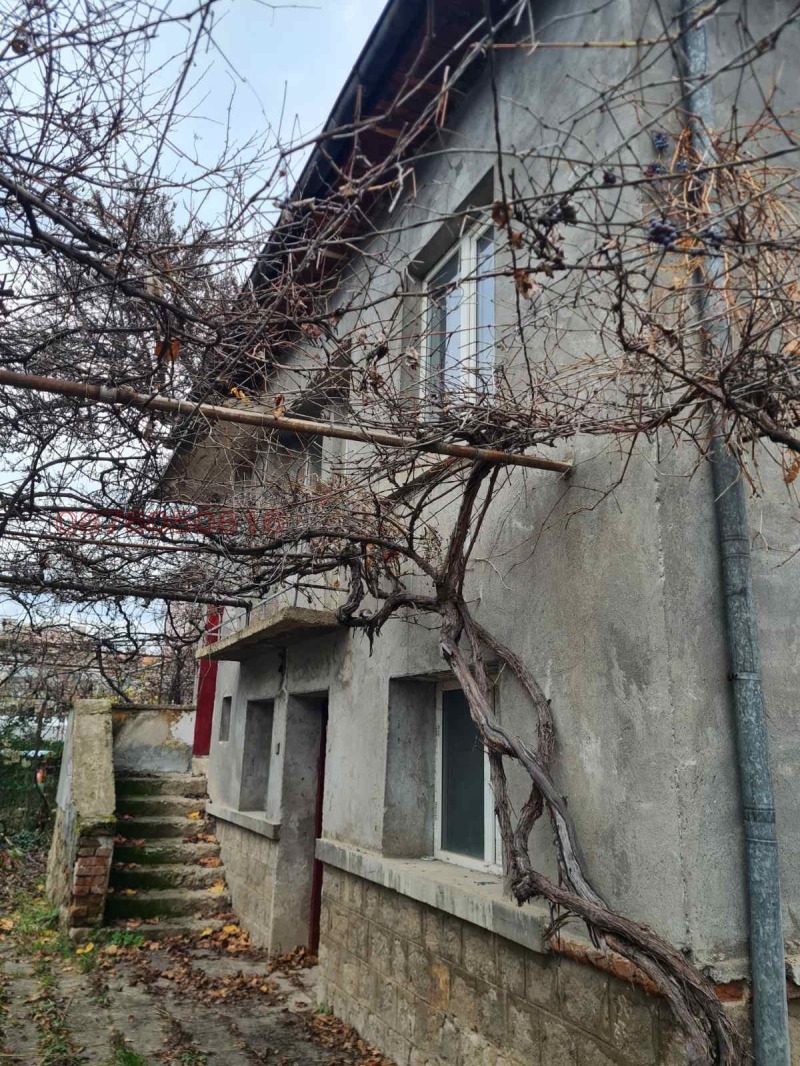 Продава ЕТАЖ ОТ КЪЩА, гр. Кюстендил, Център