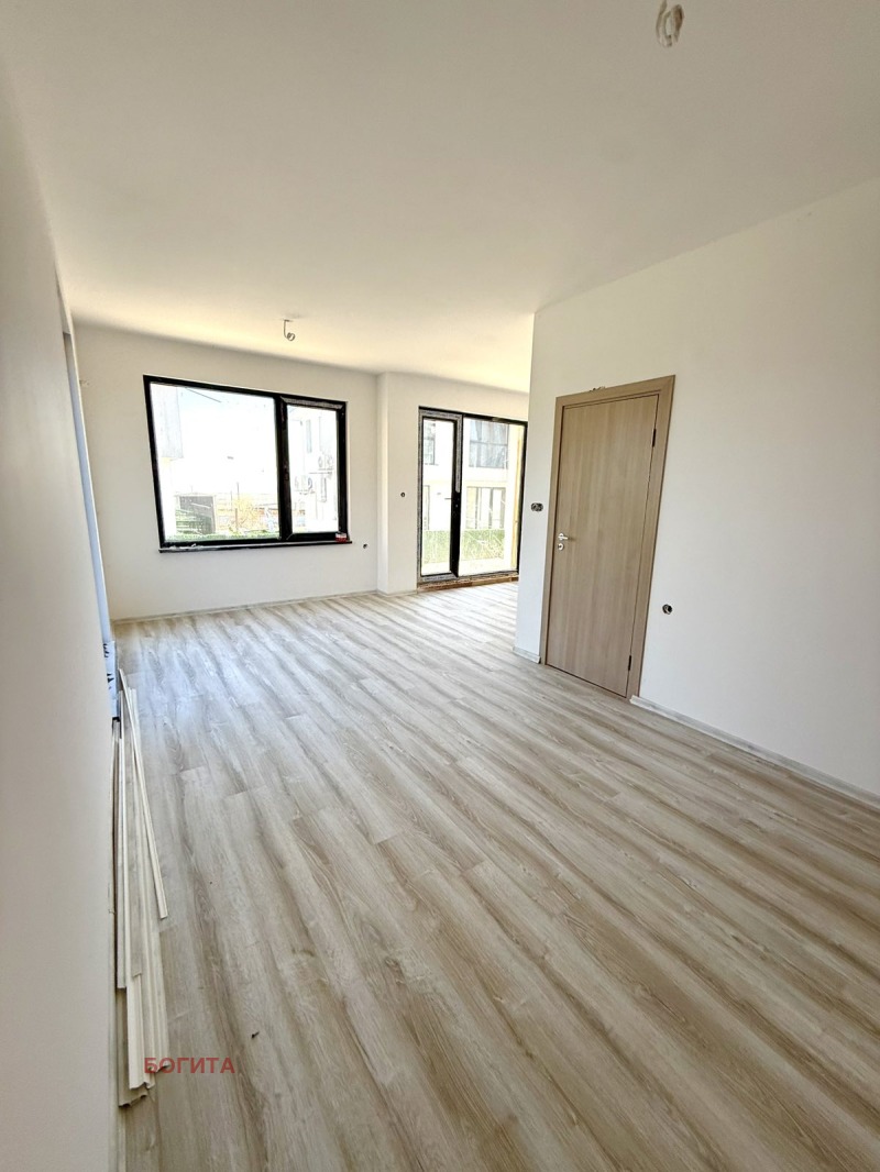 Продава КЪЩА, с. Богомилово, област Стара Загора, снимка 2 - Къщи - 52087950