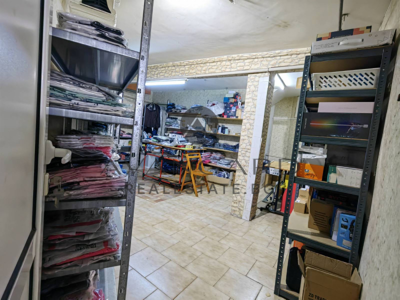 En venta  Comercio Plovdiv , Proslav , 208 metros cuadrados | 28807295 - imagen [2]