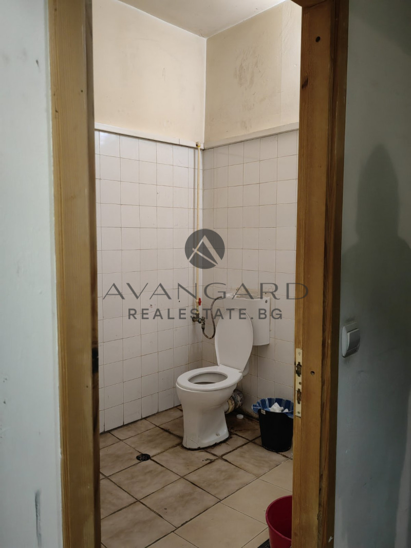 En venta  Comercio Plovdiv , Proslav , 208 metros cuadrados | 28807295 - imagen [7]