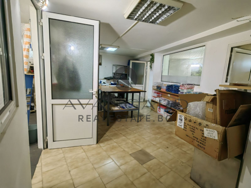 En venta  Comercio Plovdiv , Proslav , 208 metros cuadrados | 28807295 - imagen [3]
