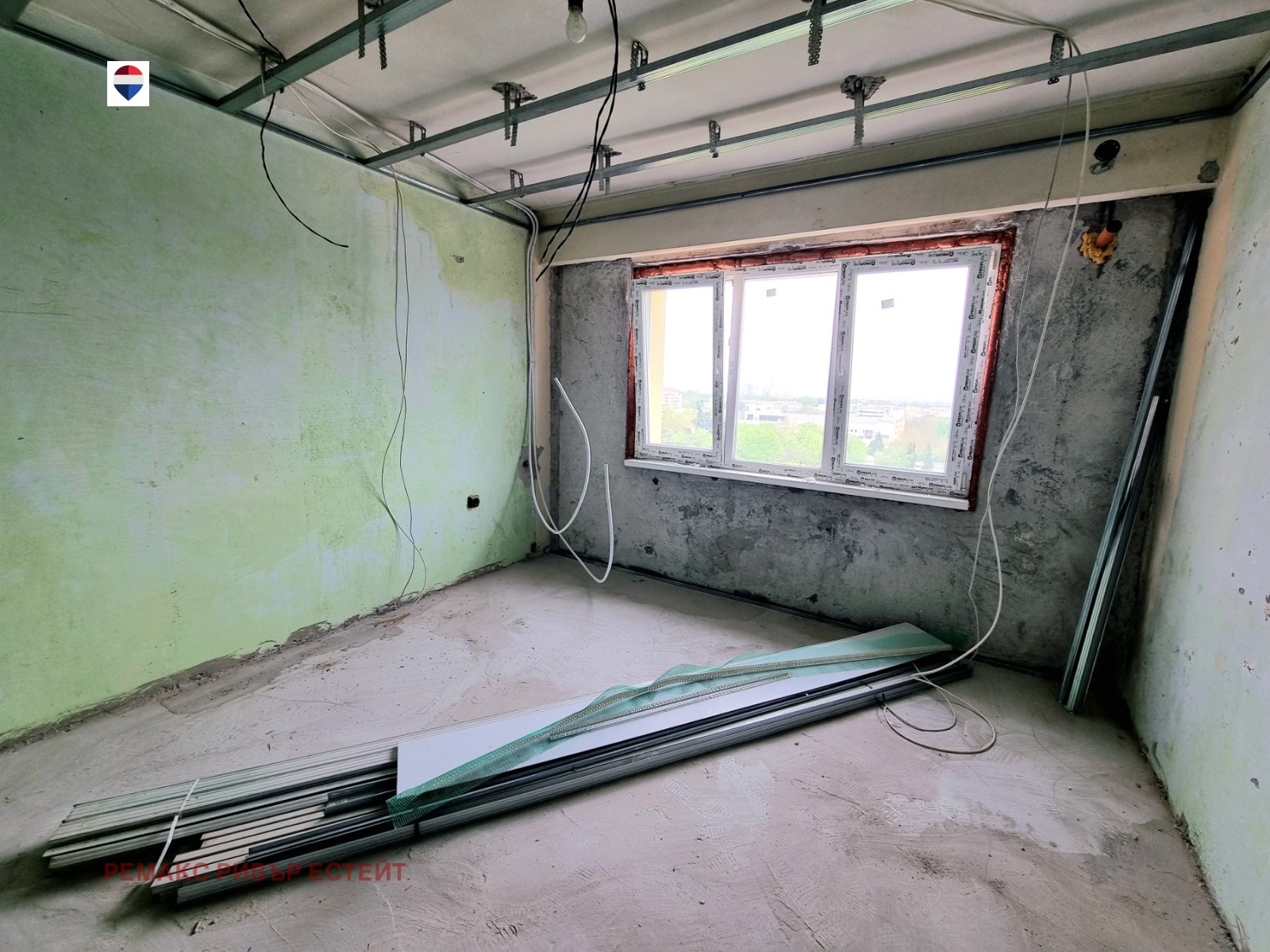 Продава 3-СТАЕН, гр. Русе, Здравец Изток, снимка 2 - Апартаменти - 54355806