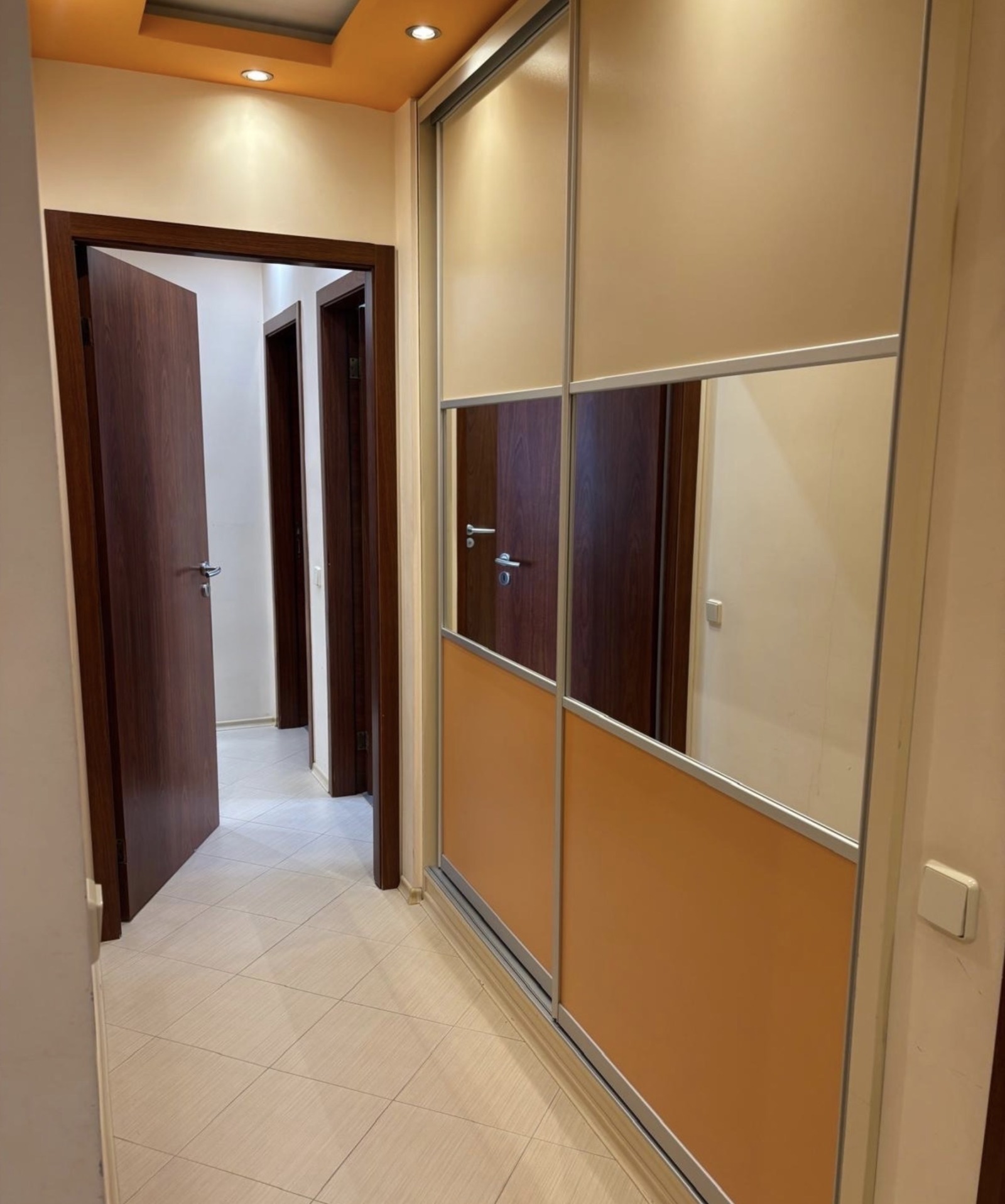 Продава 3-СТАЕН, гр. София, Редута, снимка 6 - Апартаменти - 54463731