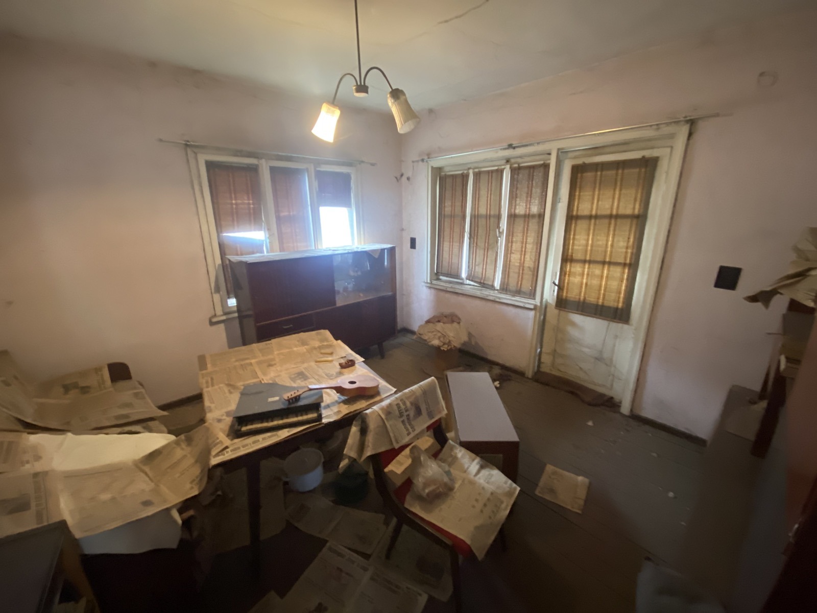 Продава ЕТАЖ ОТ КЪЩА, гр. Карлово, област Пловдив, снимка 2 - Етаж от къща - 53949616