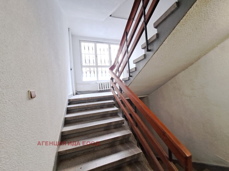 Продава МНОГОСТАЕН, гр. София, Медицинска академия, снимка 14 - Апартаменти - 52820058