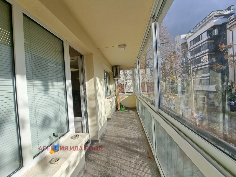 Продава МНОГОСТАЕН, гр. София, Медицинска академия, снимка 11 - Апартаменти - 52820058