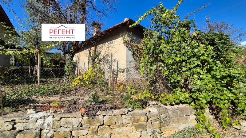 Продава КЪЩА, с. Камещица, област Габрово, снимка 2 - Къщи - 52536418