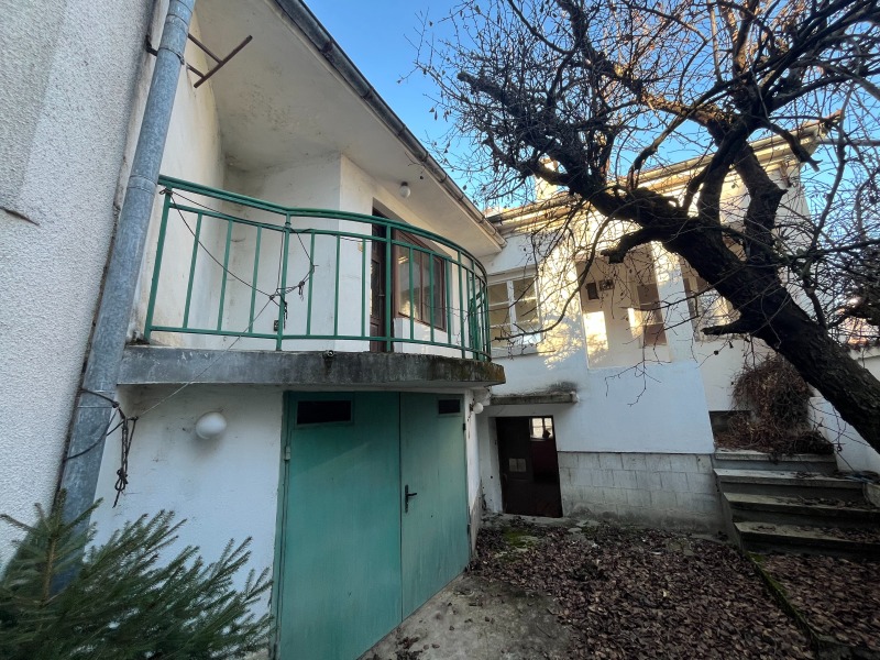 Продава КЪЩА, гр. Казанлък, област Стара Загора