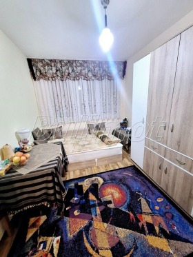 1 quarto Briz, Varna 12