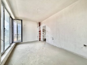 4-стаен град София, Малинова долина 8