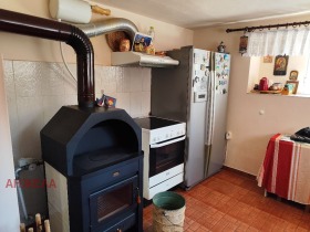 Кућа Званичево, регион Пазарџик 12