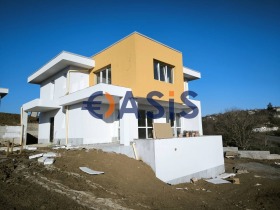 КЪЩА, 280 m2