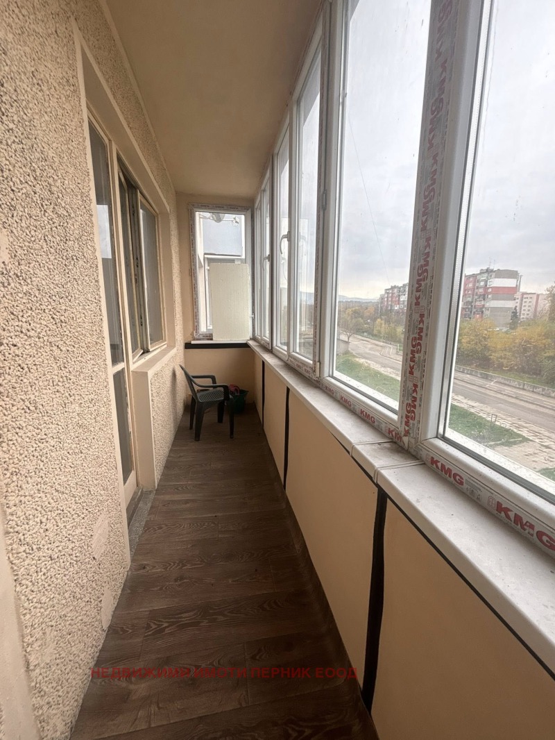 Продава 2-СТАЕН, гр. Перник, Димова махала, снимка 3 - Апартаменти - 52359988