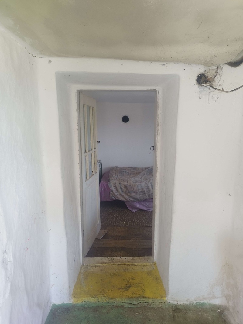 Продава КЪЩА, с. Шарково, област Ямбол, снимка 6 - Къщи - 53005441