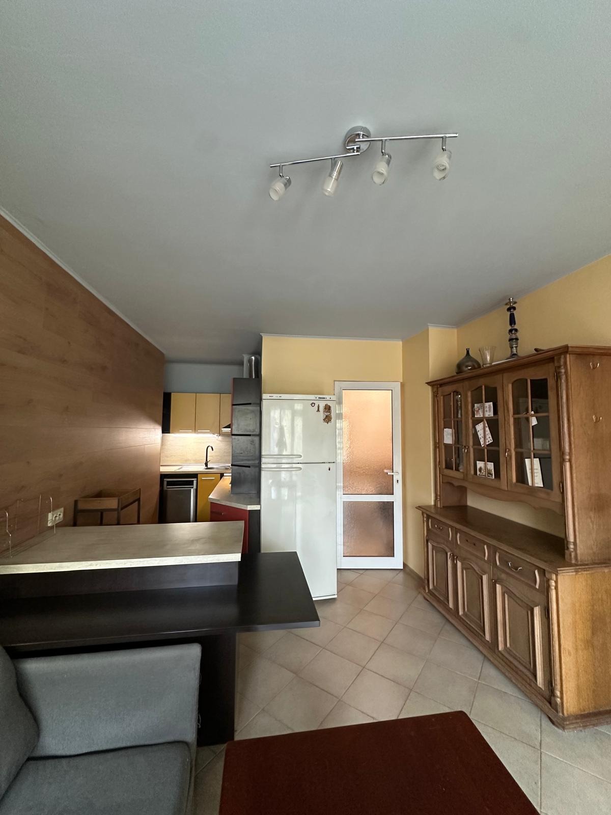 Продава 3-СТАЕН, гр. София, Гео Милев, снимка 2 - Апартаменти - 54274880