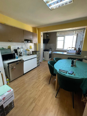 2 Schlafzimmer Trakija, Schumen 10