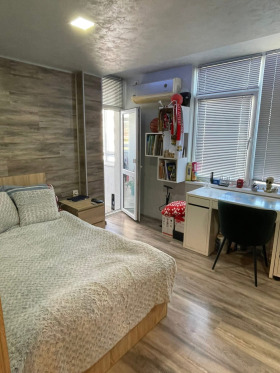 2 Schlafzimmer Trakija, Schumen 3