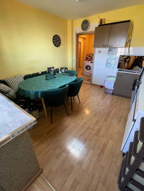 2 Schlafzimmer Trakija, Schumen 9
