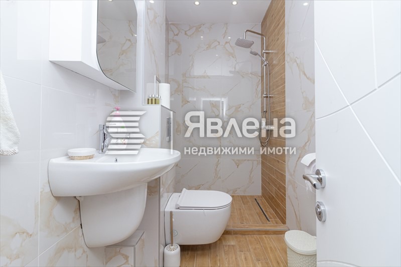 Продава 4-СТАЕН, гр. София, Център, снимка 15 - Aпартаменти - 47515855