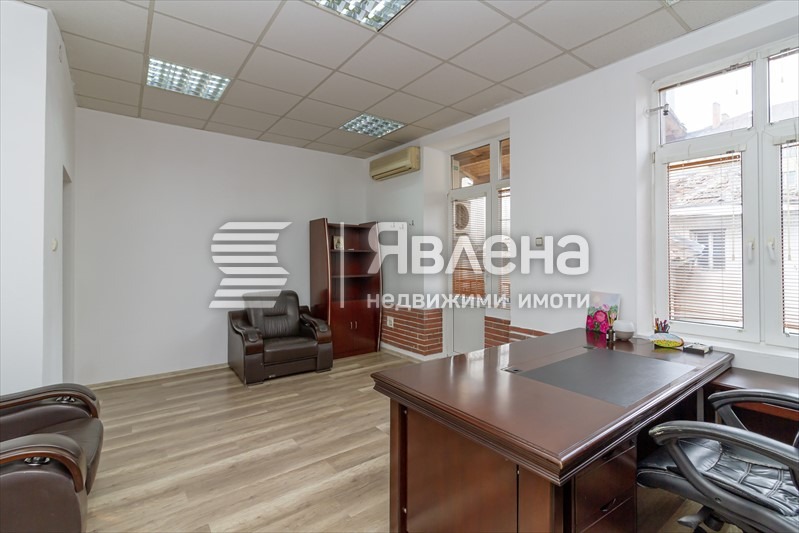 Продава 4-СТАЕН, гр. София, Център, снимка 4 - Aпартаменти - 47515855