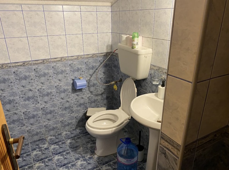 Продава КЪЩА, с. Церецел, област София област, снимка 13 - Къщи - 52691351