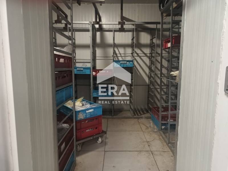 Продава МАГАЗИН, гр. Варна, Възраждане 2, снимка 5 - Магазини - 53636009