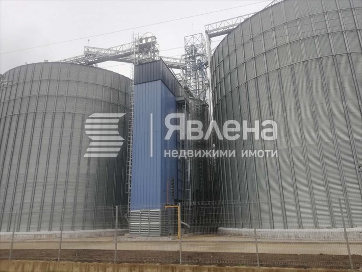 Продава ПРОМ. ПОМЕЩЕНИЕ, гр. Нови пазар, област Шумен, снимка 6 - Производствени сгради - 52448503