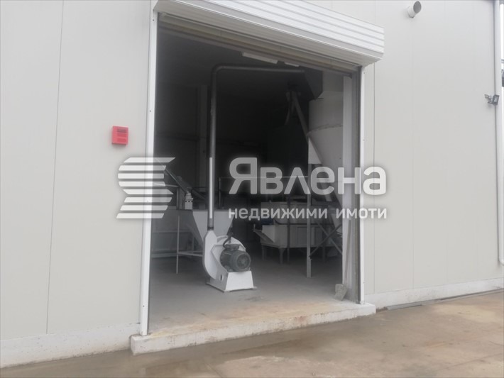 Продава ПРОМ. ПОМЕЩЕНИЕ, гр. Нови пазар, област Шумен, снимка 9 - Производствени сгради - 52448503